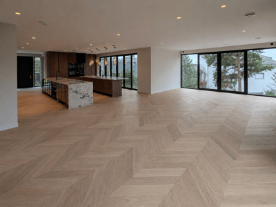 Chevron oak parquet in Naturale colour, Prime grade